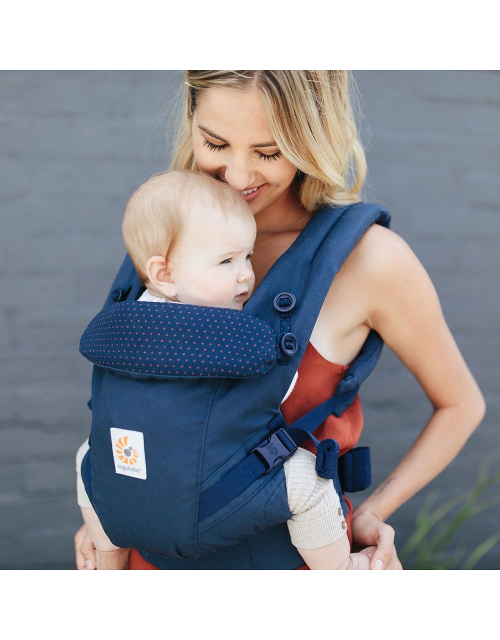 ergobaby adapt navy mini dots