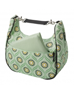 Petunia Touring Tote: Captivating Corinth